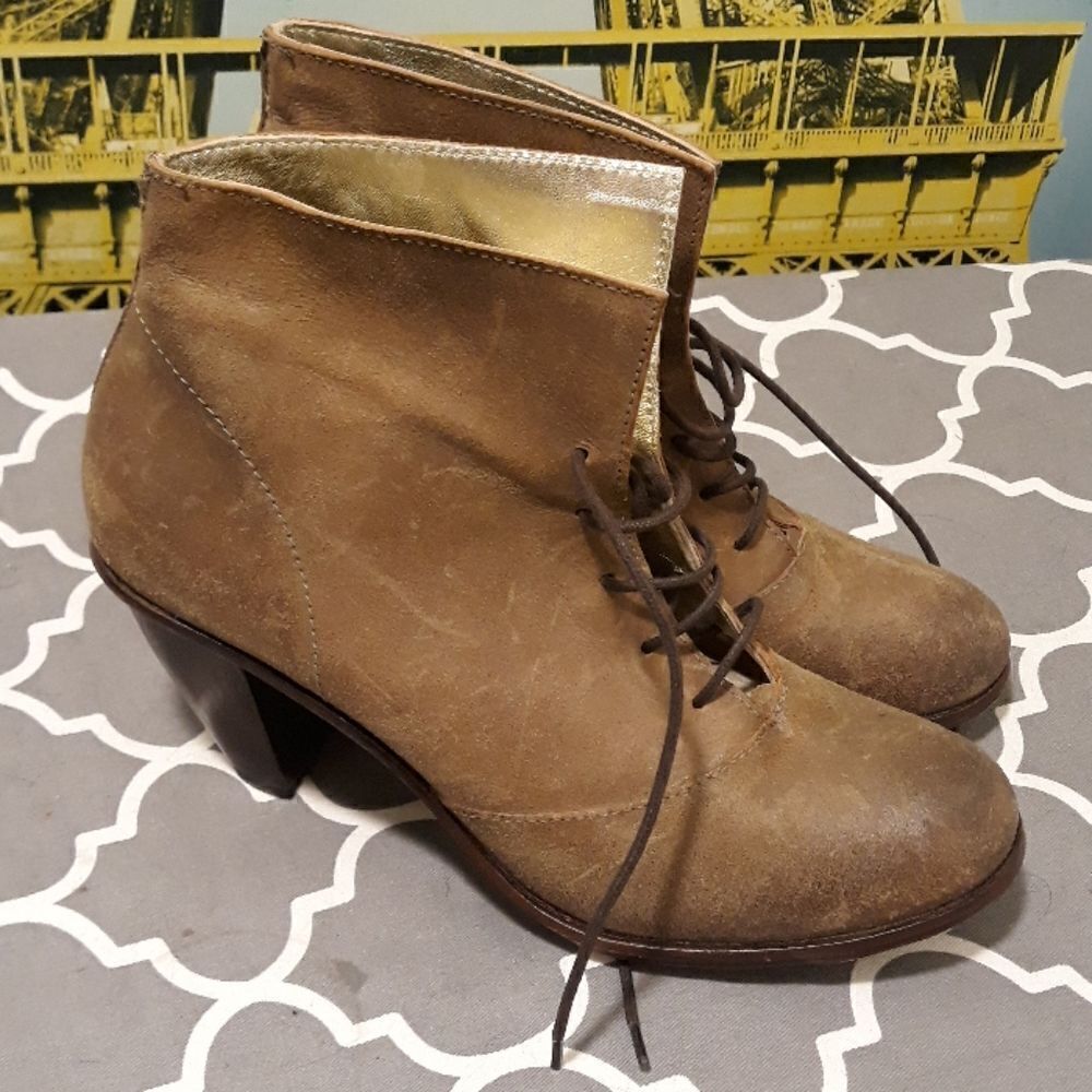 Vintage Georgio Brato Designer ankle heeled boots distressed sz.37
